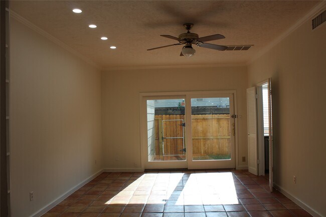 Building Photo - 14719 Barryknoll Ln