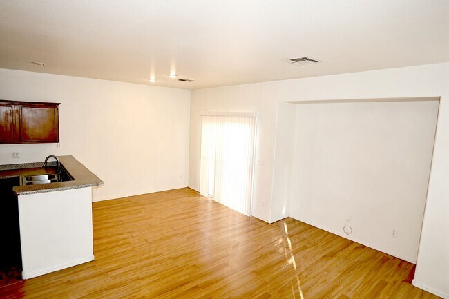 Building Photo - Single Family Home in Gated Community