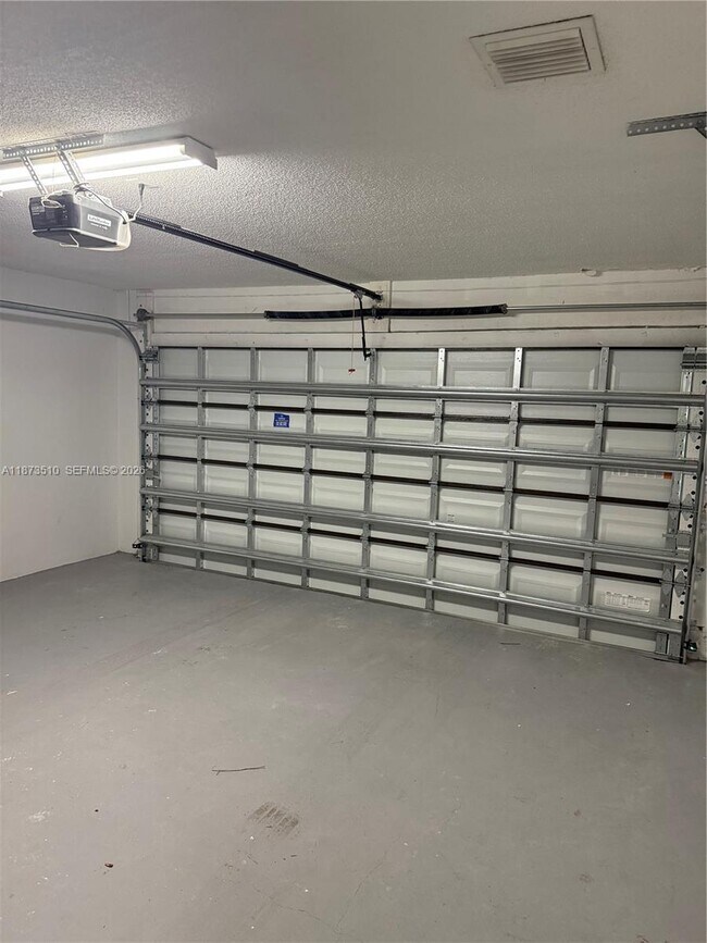 Building Photo - 15921 SW 82nd St