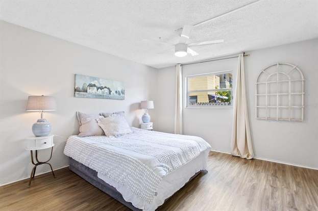 Building Photo - 7151 Sunset Way