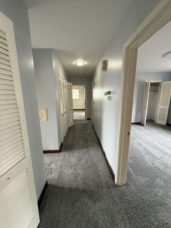 Building Photo - 1111 Elm Park Dr