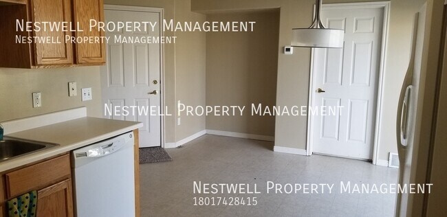 Building Photo - Cute 3-bed Townhome in West Jordan