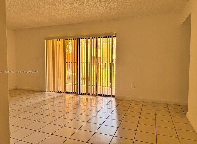 Building Photo - 550 NW 114th Ave