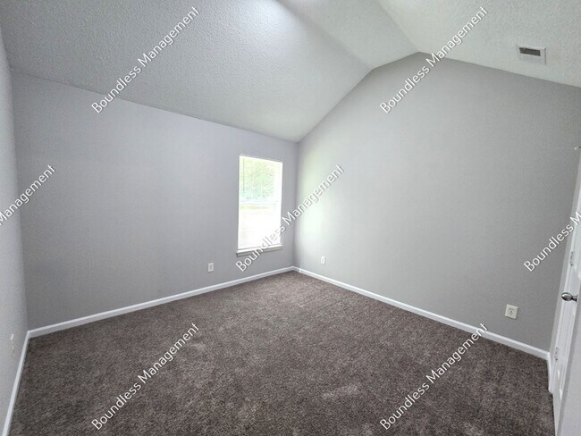 Building Photo - 2330 Hackamore Dr