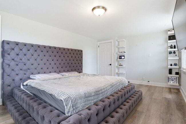 Building Photo - 3015 N 5th St