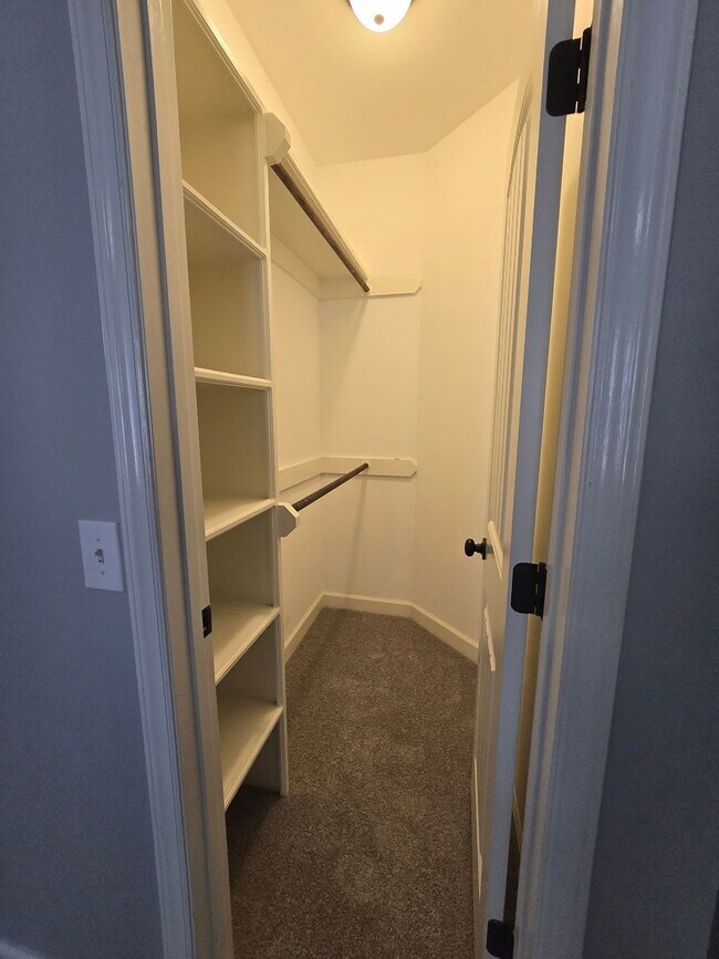 Building Photo - Spacious Home in Carolina Lakes Near the Pool, Clubhouse & Fitness Trail!