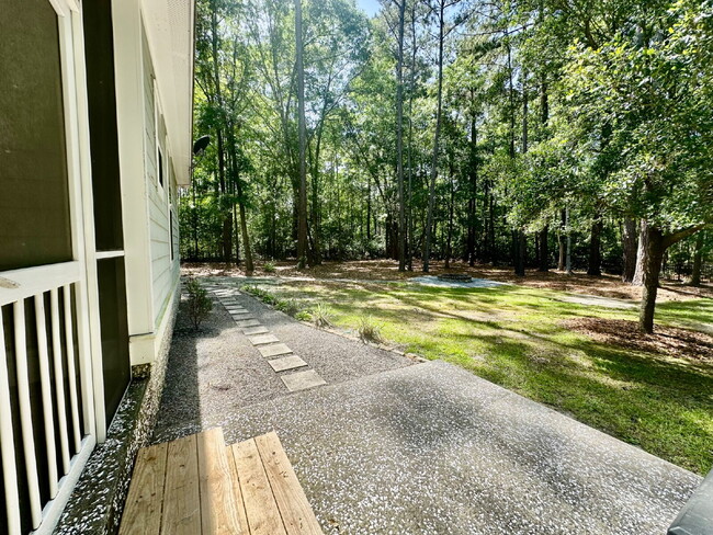 Building Photo - Stunning Four Bedroom Low Country Home in ...