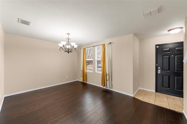 Building Photo - 2805 Lake Terrace Dr