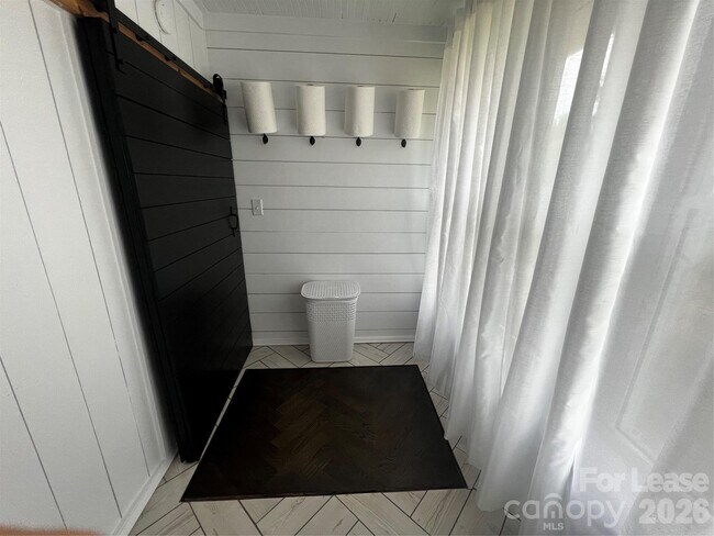 Building Photo - 5440 US-601