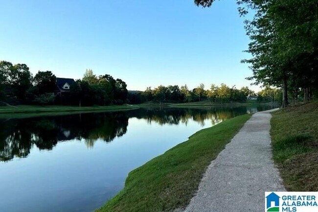 Building Photo - 5126 English Turn