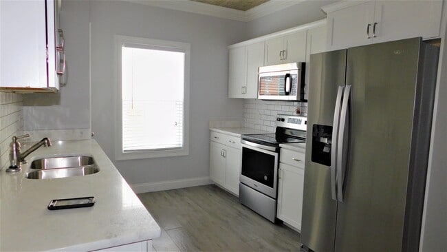 Building Photo - 1176 Waxwing Dr