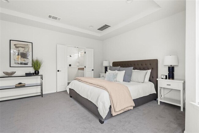 Building Photo - 1128 Villa Rialto View