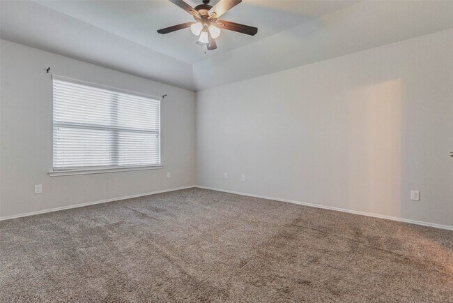 Building Photo - 5422 Dovetail Arbor Trace