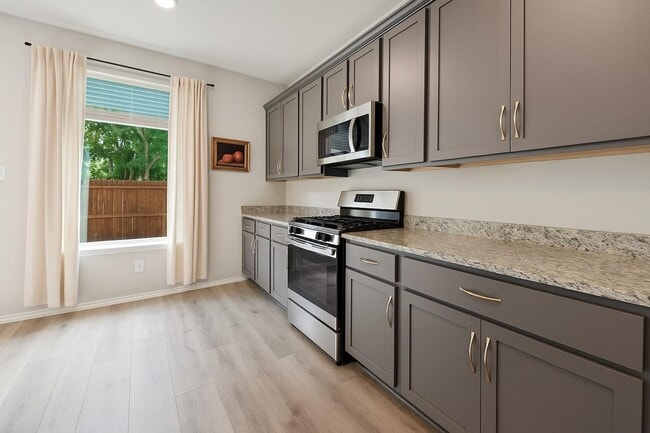 Building Photo - Beautiful and Modern 2-Story Home in Richland Hills!