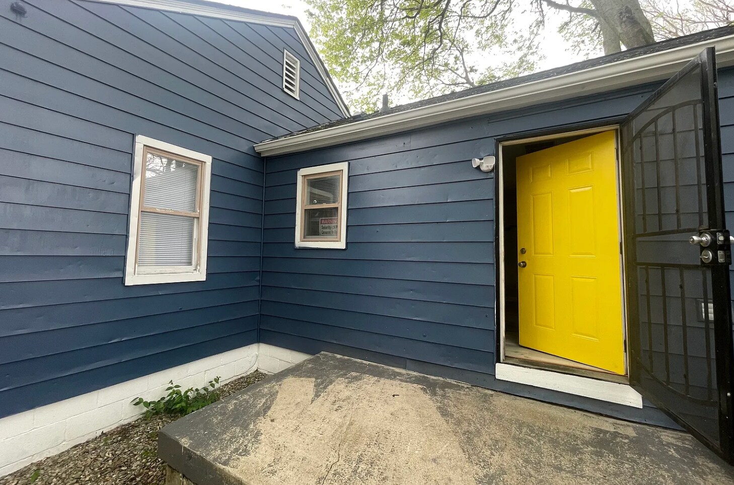 OPTIONAL: 1bd In-law Suite, fully equipped - 2324 E 36th St