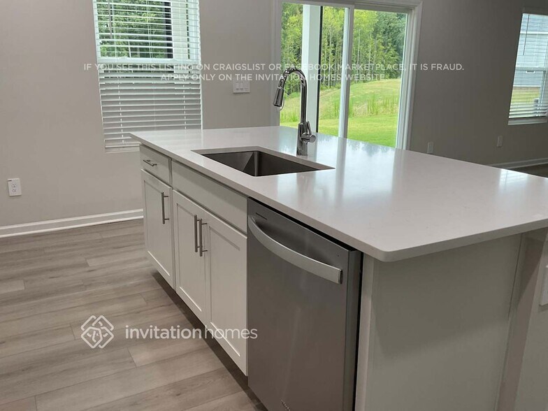Building Photo - 564 Bridger Dr