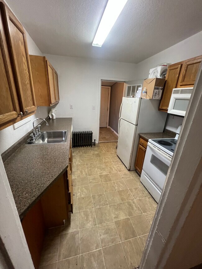 Building Photo - 329 N Lincoln Ave