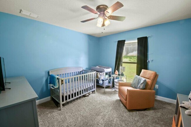 Building Photo - 300 Cassady Ln