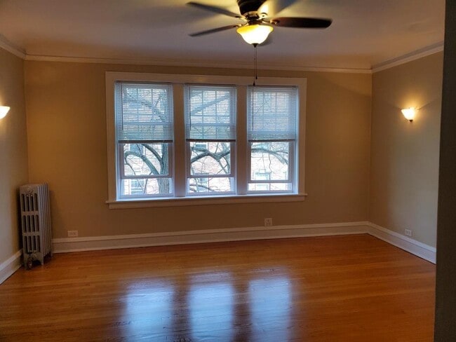 Building Photo - 802 Elmwood Ave