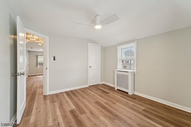 Building Photo - 2-11 31st St