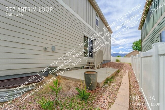 Building Photo - 777 Antrim Loop
