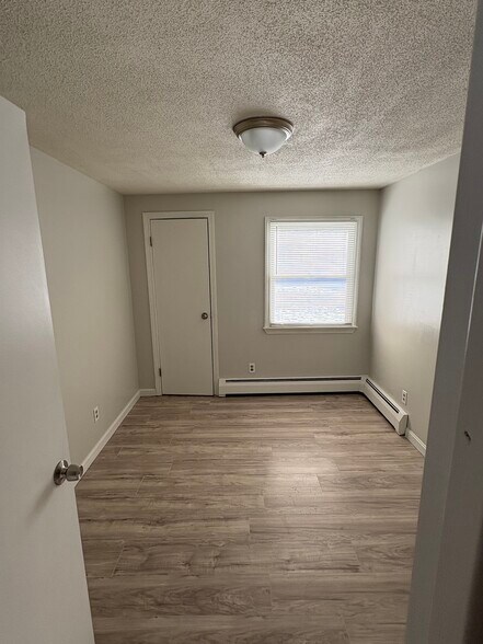 Building Photo - 22 Simpson Cir