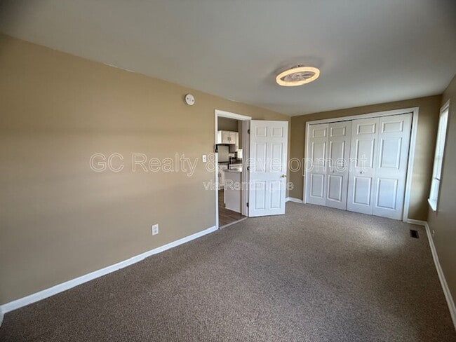 Building Photo - 101 S La Fox St