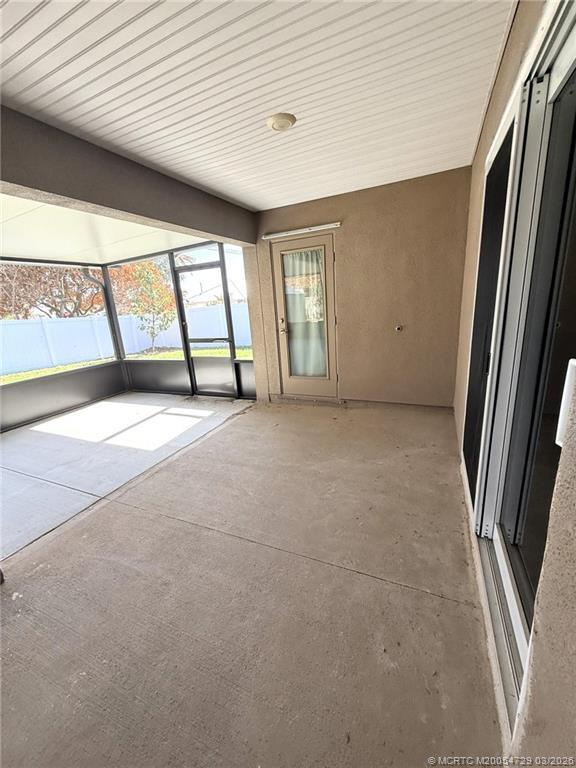 Building Photo - 2802 SE Buccaneer Cir