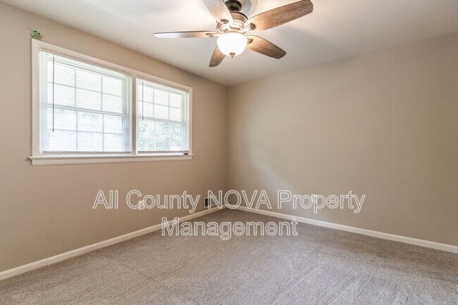 Building Photo - 4126 Lenox Dr