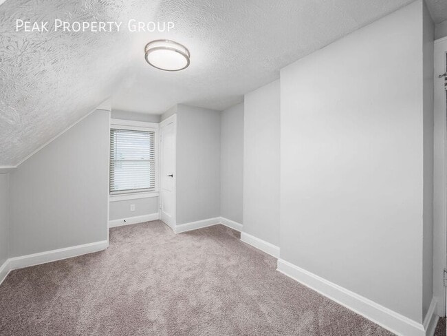 Building Photo - 1000 King Ave