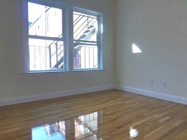 Building Photo - 172 Fuller St