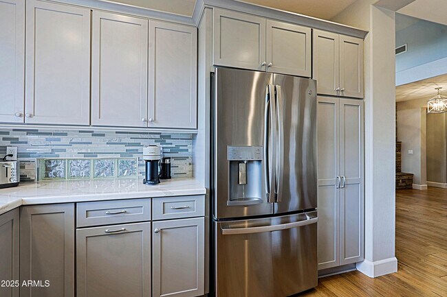 Building Photo - 6939 E Bramble Berry Ln