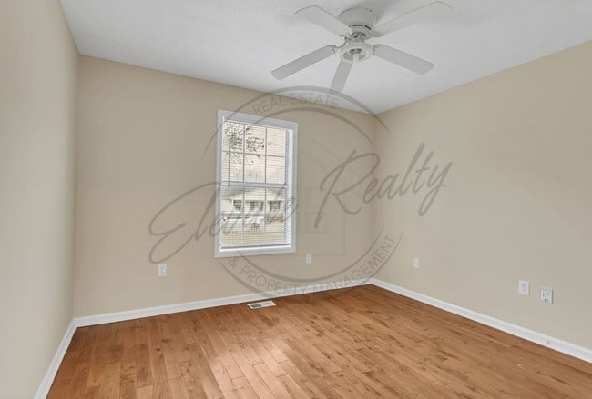 Building Photo - Two Bedroom Ranch in Columbia - 1/2 Off First Months Rent!