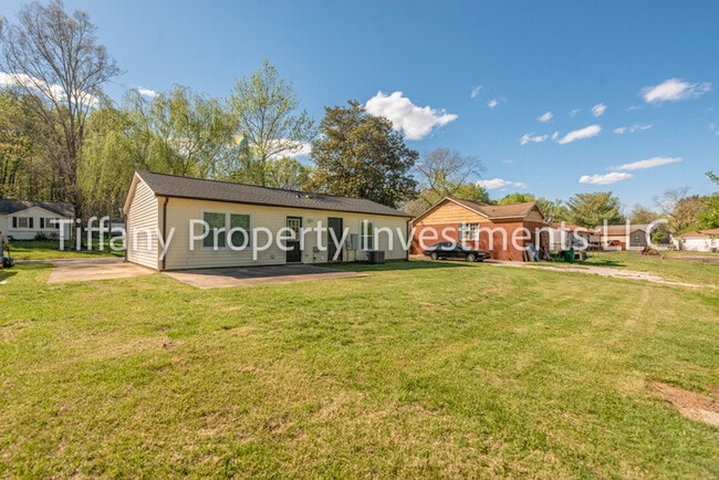 Building Photo - 3350 Misty Wood Dr