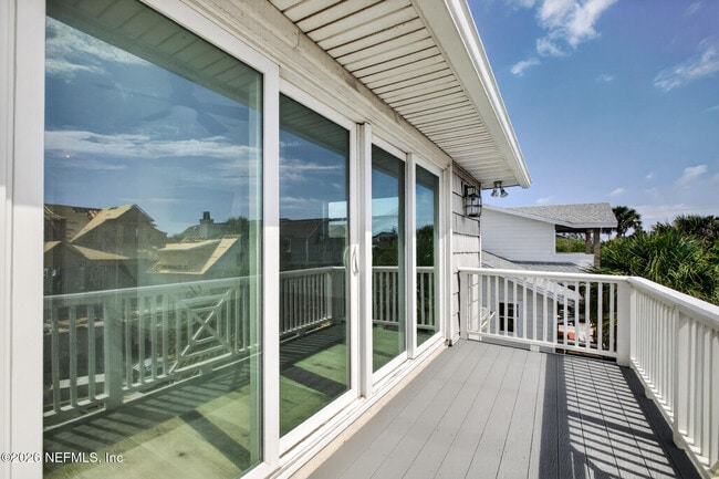 Building Photo - 1766 Beach Ave