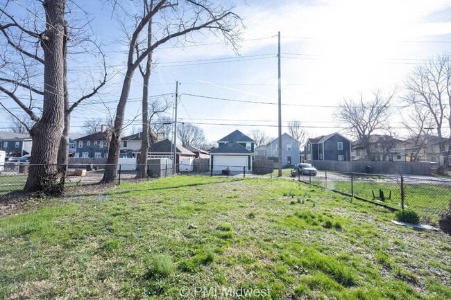 Building Photo - 3117 N Park Ave