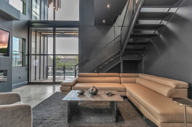 Building Photo - 2683 Blodgett St