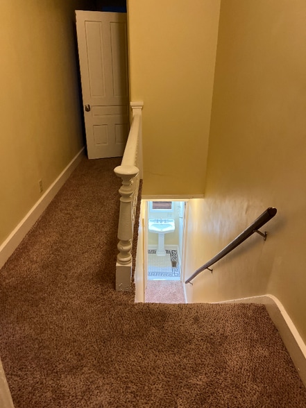 Building Photo - 46 Ringgold St