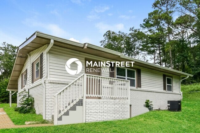 Building Photo - 3 Bedroom Pet-Friendly Home in decatur, GA...