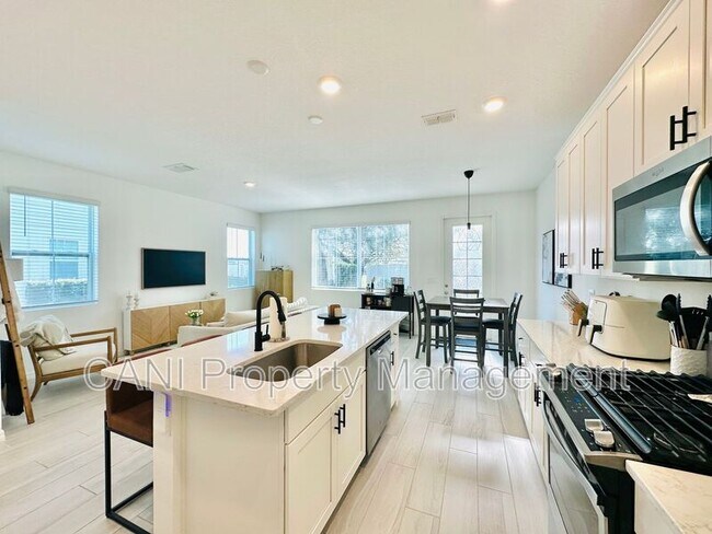 Building Photo - 745 Benoi Dr