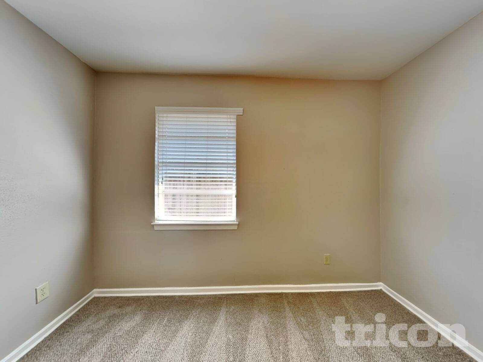Building Photo - 5619 Nina Lee Ln