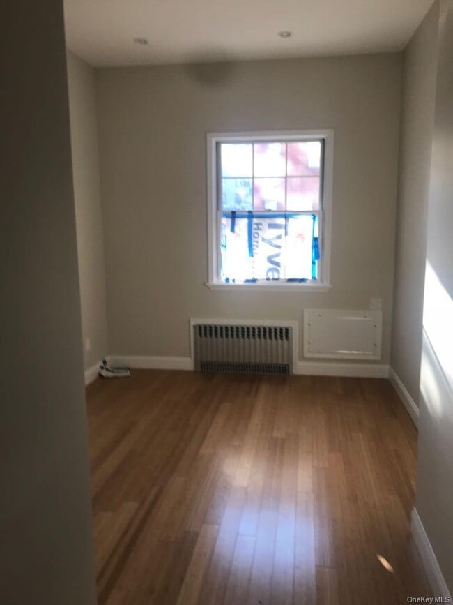 Building Photo - 16 Park St