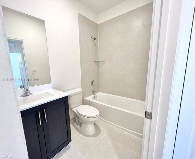 Building Photo - 3 br, 2.5 bath House - 23269 SW 111th Ave