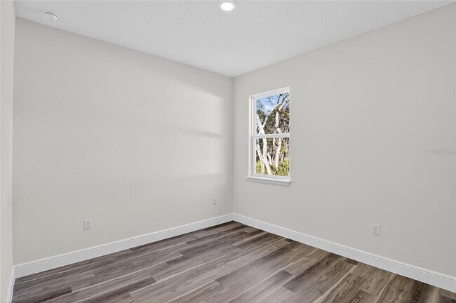 Building Photo - 8162 N Maltese Dr