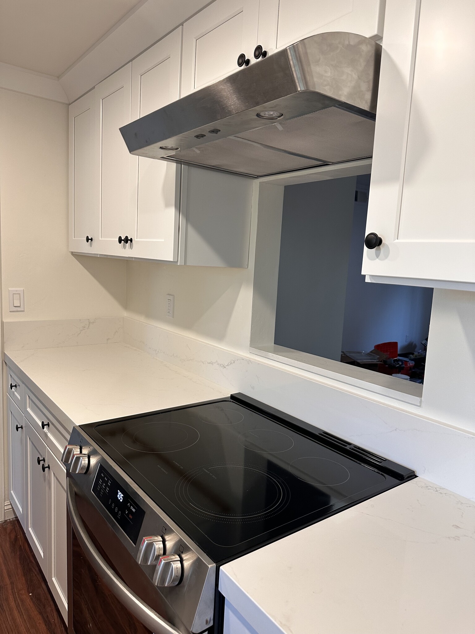 Newly Remodeled Kitchen - 961 La Bonita Dr