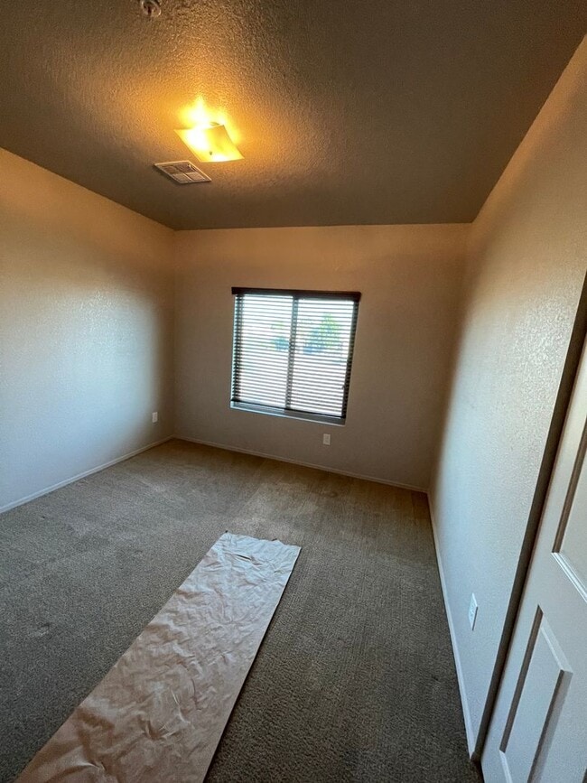 Building Photo - El Dorado Condo Available for RENT