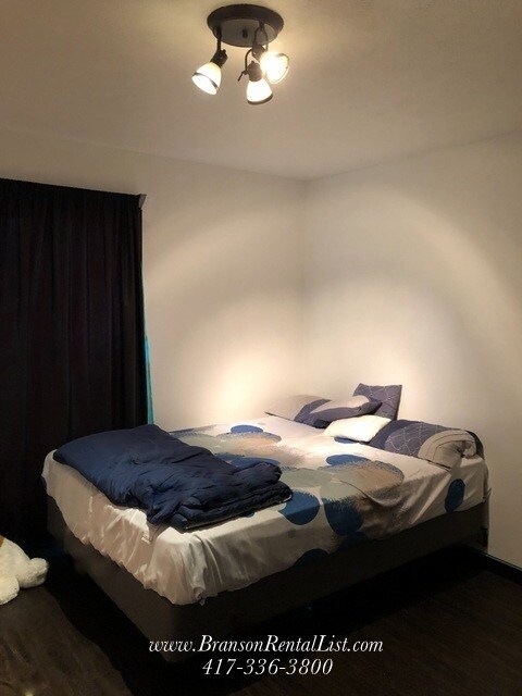 Building Photo - Spacious Basement Home with Breathtaking Views!!!