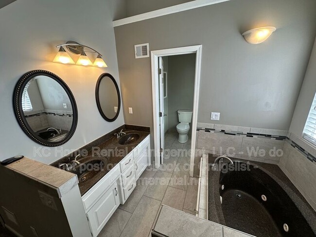 Building Photo - 224 S Huntsman Blvd