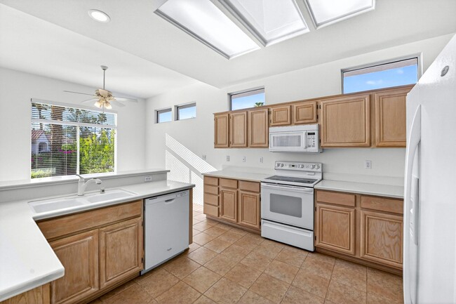 Building Photo - 38781 Brandywine Ave