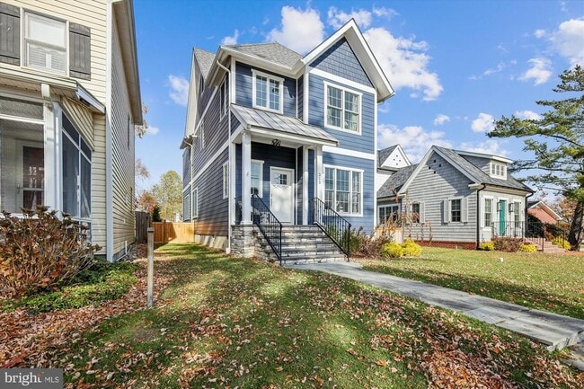 Building Photo - 215 E Chew Ave